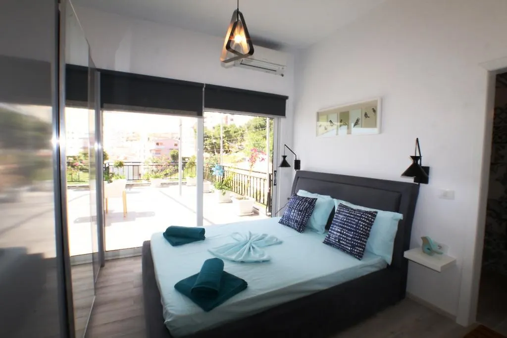 Summer Dream Penthouse Apartment Sarande 0*,  Albania