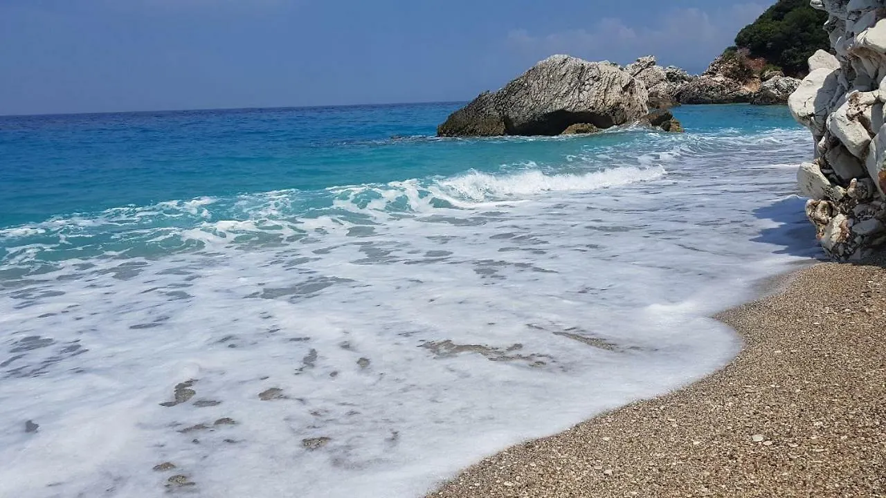 Summer Dream Penthouse Apartment Sarande 0*,  Albania